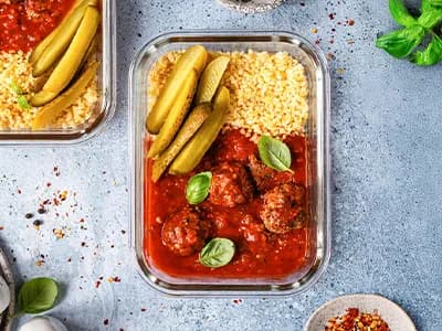 Pulpety w ziołach w sosie pomidorowym - Luncher Policzona Szama